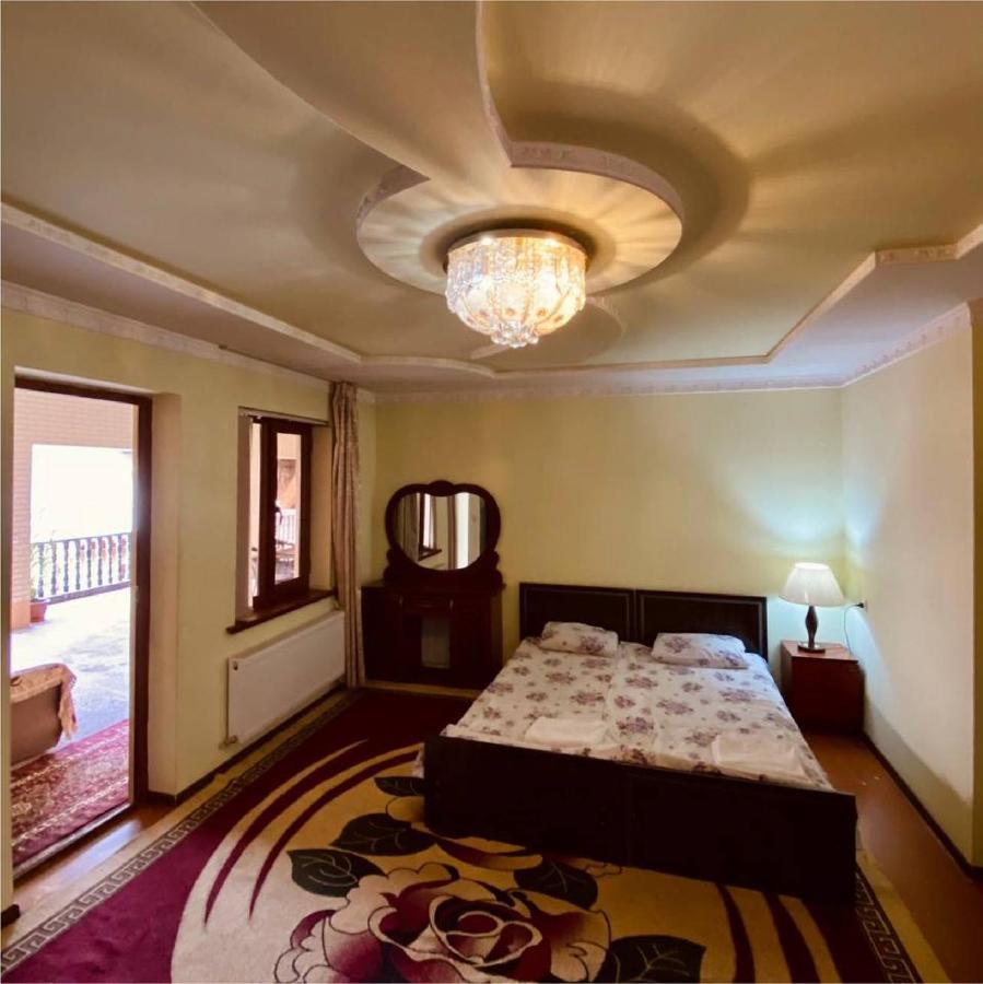 Hotel Rahmon Samarcanda Exterior foto